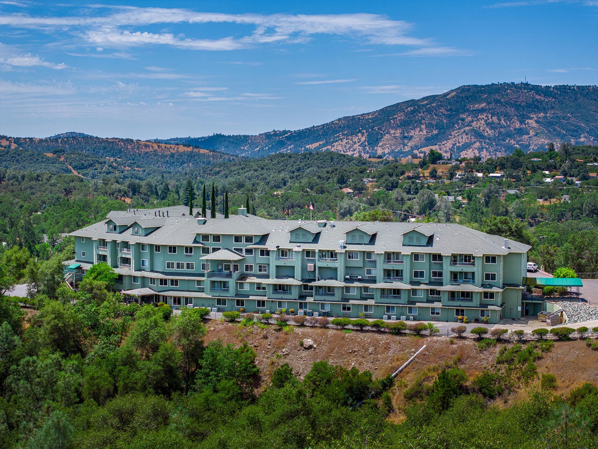 Foothill Village Exterior 10